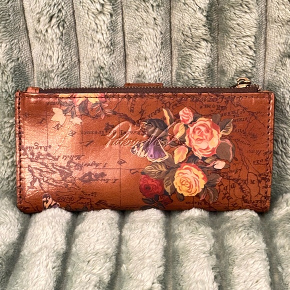 PATRICIA NASH NAZARI WORLD MAP•HUMMINGBIRD LEATHER WALLET - Picture 3 of 14